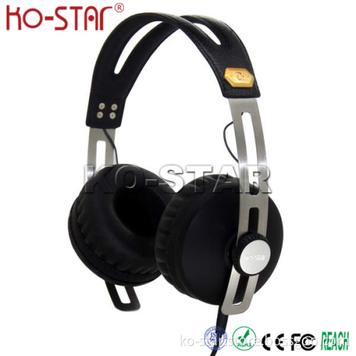 Clear and Authentic Sound Headphone With Detachable Cable